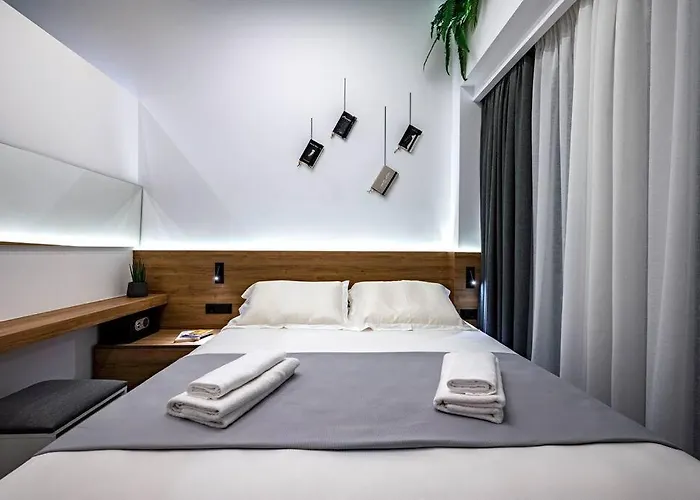 Poem 公寓 科斯镇